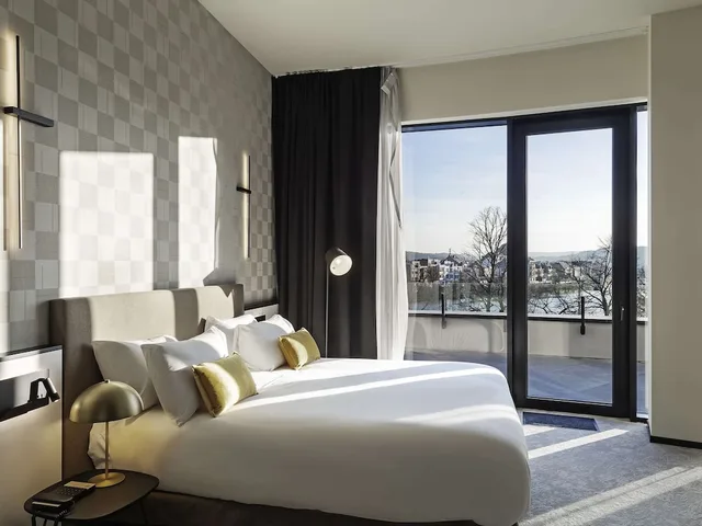 Privilege, King Bed, River View, Terrace, Mercure Namur Hotel 3/6