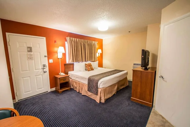 Room, King Bed, Suburban Studios Stuart near Federal Hwy 1 1/6