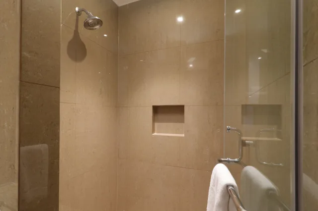 Ballpark, Standard, King Bed, Balcony، Holiday Inn Express Suites Monterrey Valle 9/10