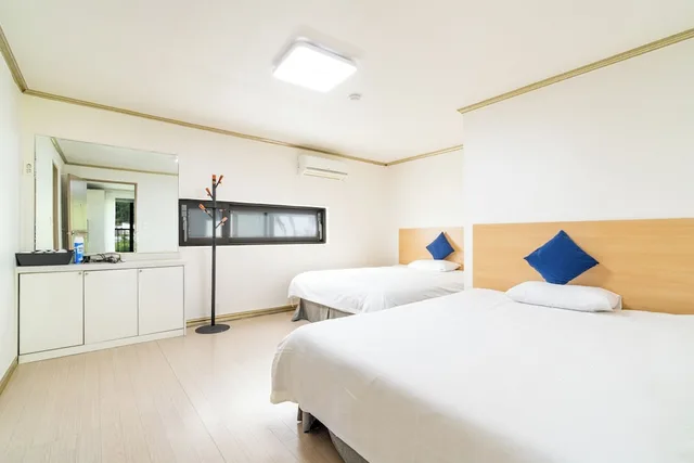 Resort, 3 Double Beds, Dammora Hotel and Resort 4/8