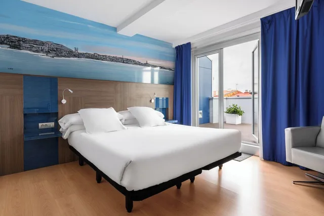 جناح جونيور بإطلالة على البحر بشرفة، Eurostars Blue Coruna 2/4