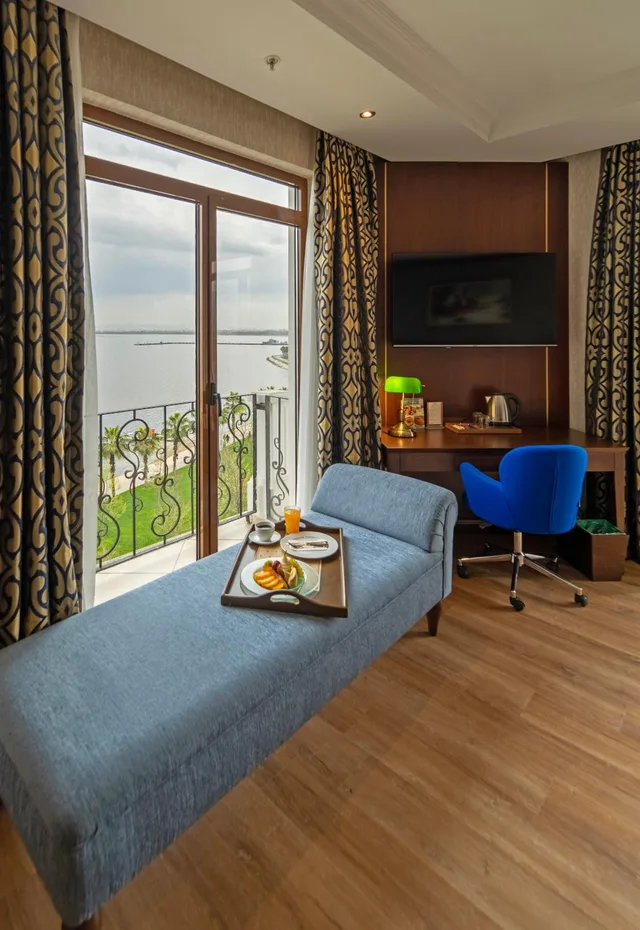 Wellborn King Suite, Wellborn Luxury Hotel 7/9