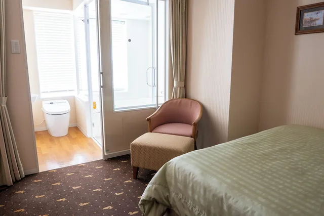 غرفة بزنس بسرير مزدوج بإطلالة بحوض استحمام، Hotel Boston Plaza Kusatsu 4/8