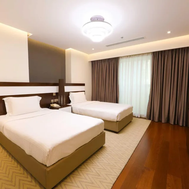 جناح بسرير مزدوج بـ3 غرف نوم، Number One Tower Suites 5/10