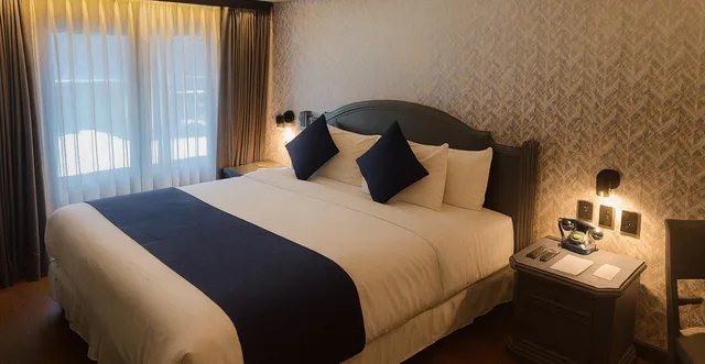 Superior, Queen Bed, Hive Mexico City by G Hotels 2/10