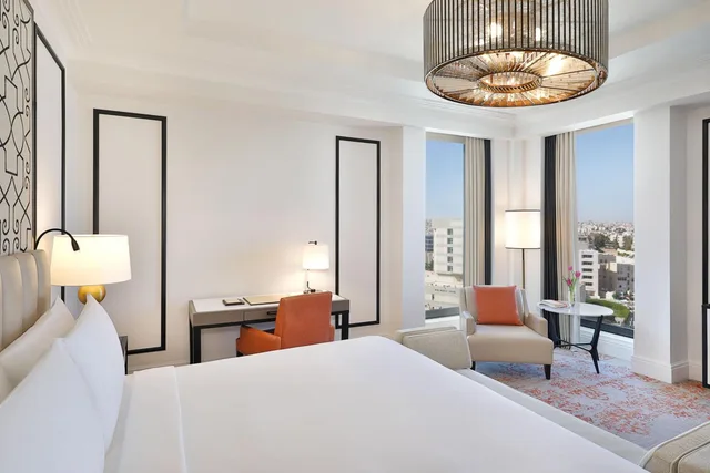 غرفة ديلوكس بسرير كينج، The St Regis Amman 3/9