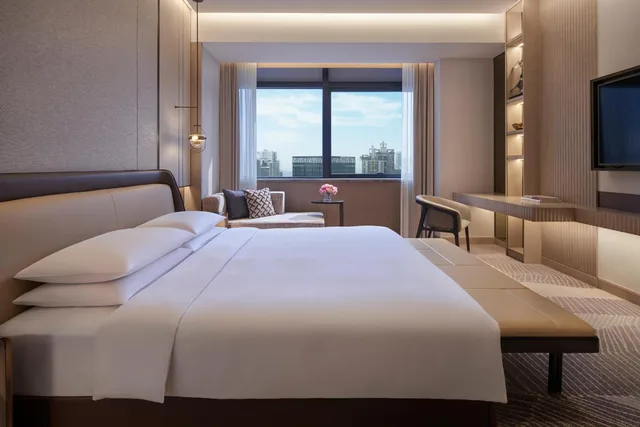 جناح سيغنتشر بسريرين كوين، Hyatt Regency Metropolitan Chongqing 1/2