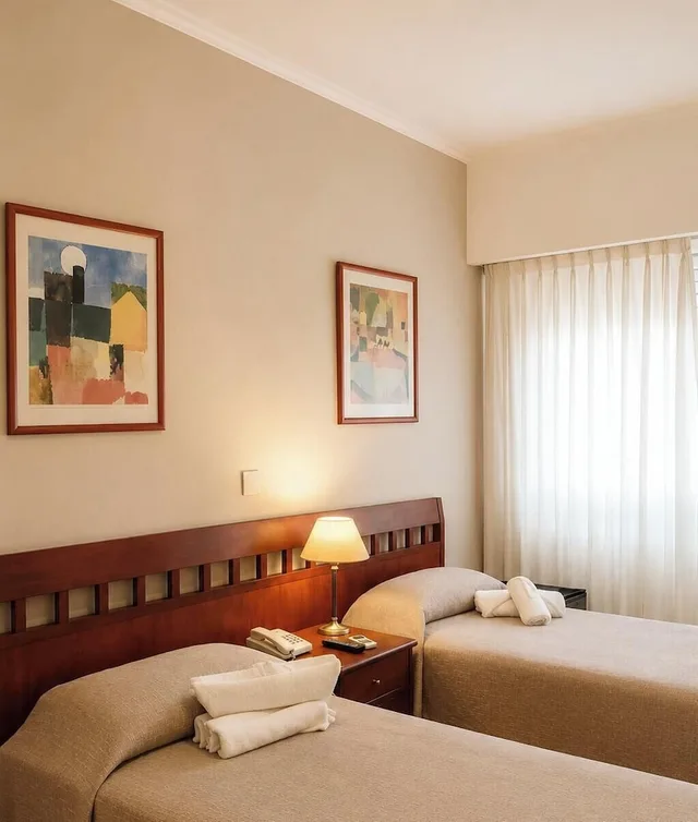 غرفة قياسية بسرير مزدوج أو سريرين منفصلين، Milan Hotel 7/7