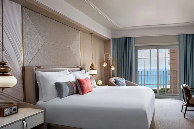 جناح، Ritz Carlton Naples 1/1