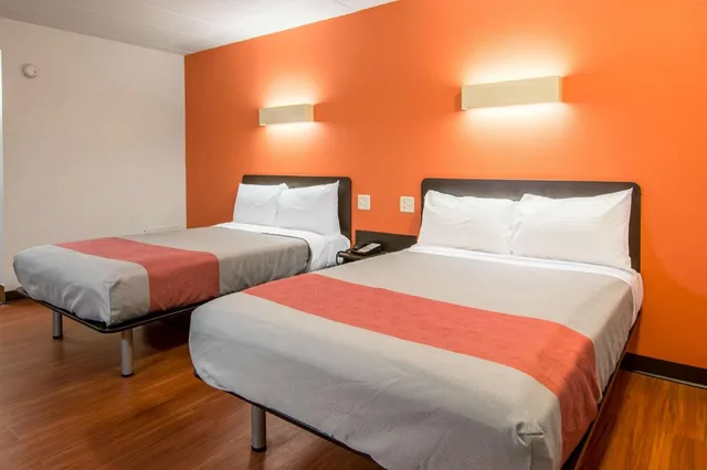 Room, 2 Double Beds, Motel6 Glassboro - Rowan University 4/7