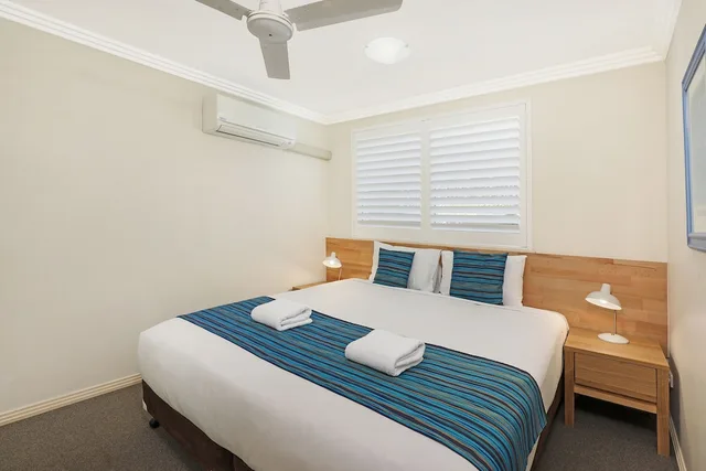 3 Bedrooms, Apartment, 2 Queen and Twin Beds, Water Front، Watermark Resort 3/5