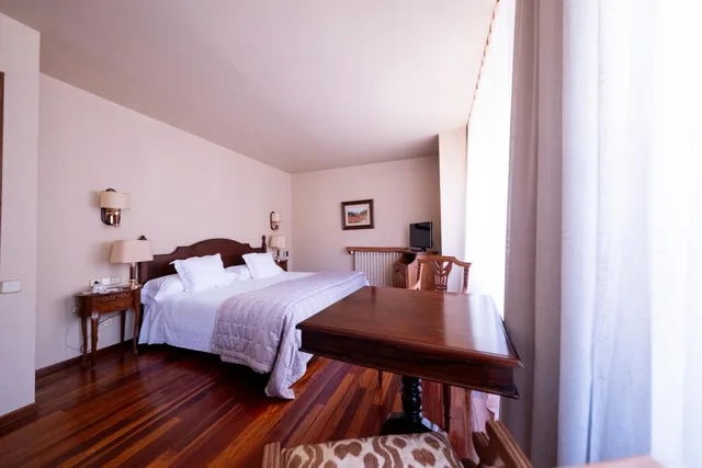 غرفة ثلاثية، Hotel Fonfreda 5/9