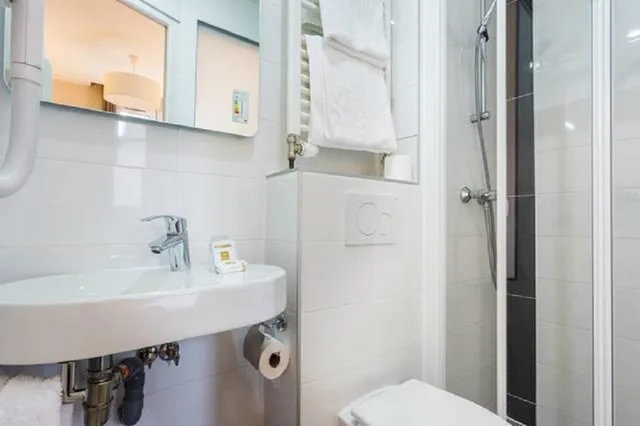 غرفة قياسية بسريرين منفصلين، HOTEL BONSEJOUR MONTMARTRE 3/3