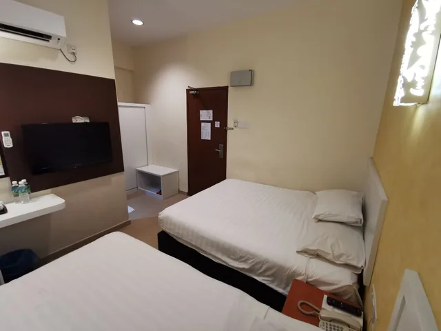 Room, Triple, 1 Queen and 1 Single Bed, No Window، My Hotel Bukit Mertajam 4/6