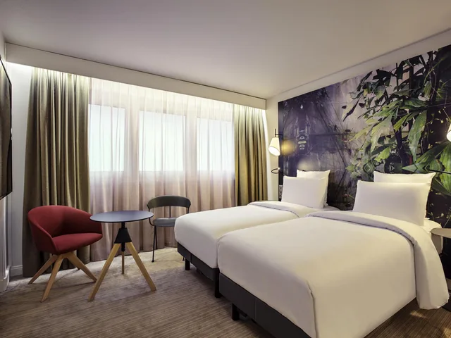 غرفة بريميوم بسريرين منفصلين، Mercure Paris La Defense 4/8
