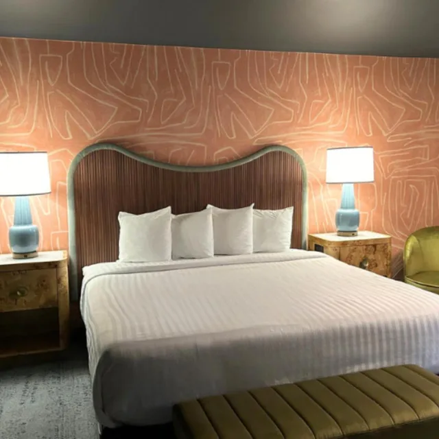 غرفة ديلوكس بسرير كينج، The Marcus Whitman Hotel And Conference Center 2/3
