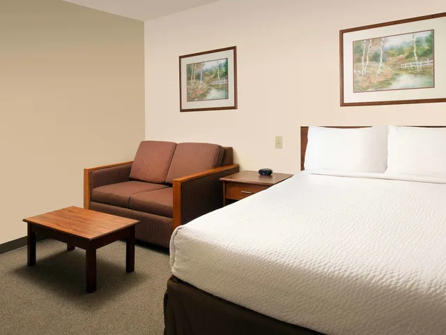 غرفة قياسية بسريرين مزدوجين، WoodSpring Suites Fort Worth Fossil Creek 5/7