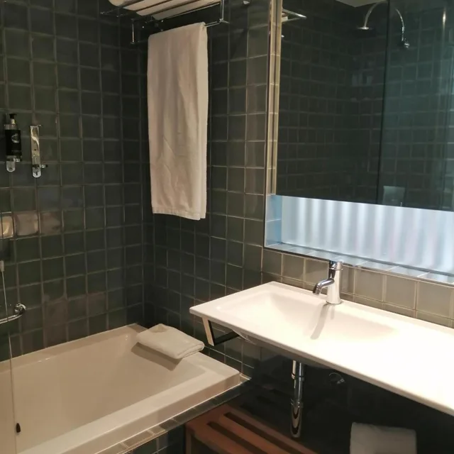 جناح بسرير كينج بإطلالة على النهر، NEYA Porto Hotel 9/10