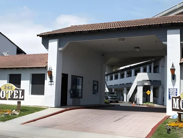 غرفة اقتصادية، EZ 8 Motel Old Town 1/2