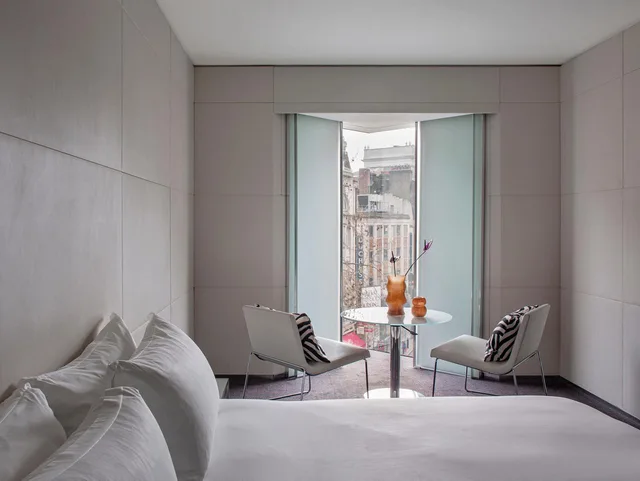غرفة بسرير كينج بإطلالة على المدينة، Me London Hotel 3/10