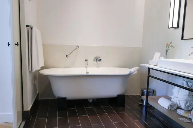 جناح رئاسي بسريرين كوين، Hospes Palau De La Mar 6/8