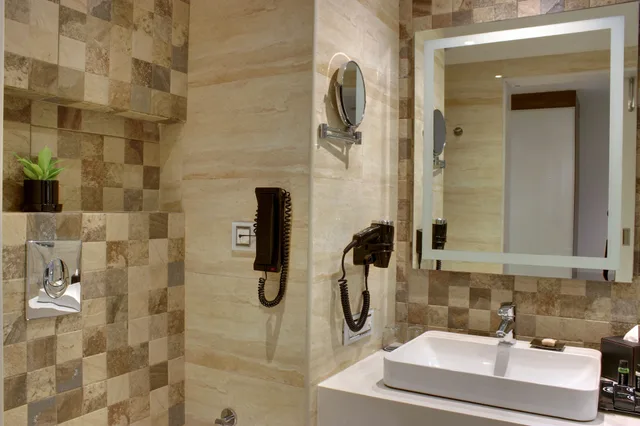 غرفة ديلوكس بسرير كوين، Ramada Encore Bangalore Domlur 6/9