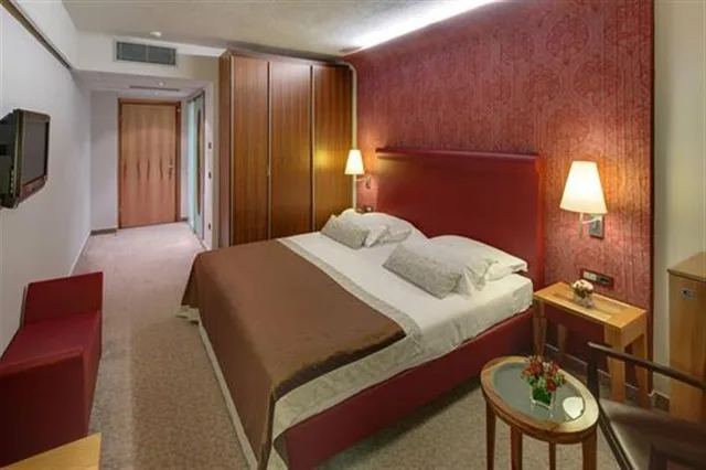 Classic, Park Side، Hotel Pelegrin Plava Laguna 3/6