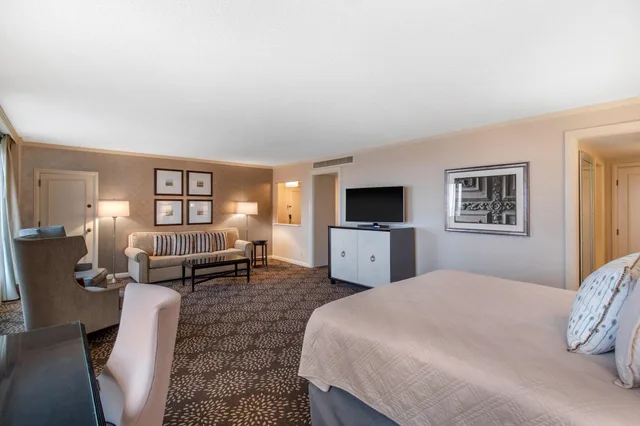 غرفة بريميير رباعية، Omni Las Colinas Hotel 4/7