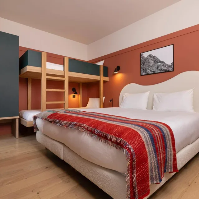 غرفة كلاسيكية رباعية، Hotel De La Couronne 5/8