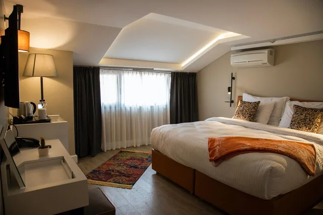 جناح عائلي بسريرين كينج، Sparkle Hotel 2/2