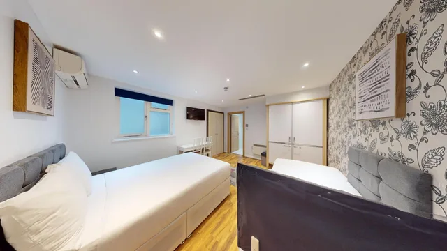 استوديو مريح ثلاثي بسرير مزدوج وسرير فردي، Msk Hotel 82 London 4/9