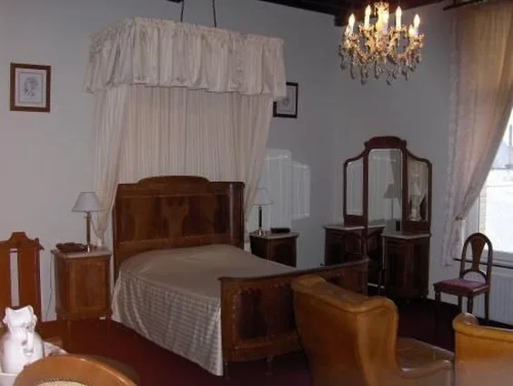 غرفة قياسية مفردة، Erasmus Hotel 1/2