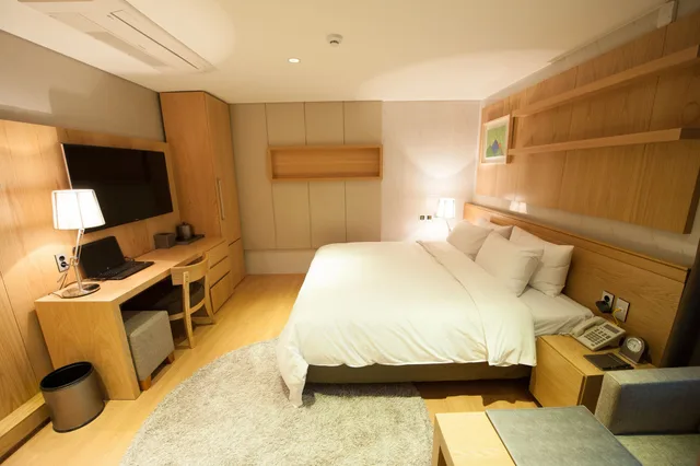 غرفة قياسية بسرير كوين، Hotel Rian 3/10
