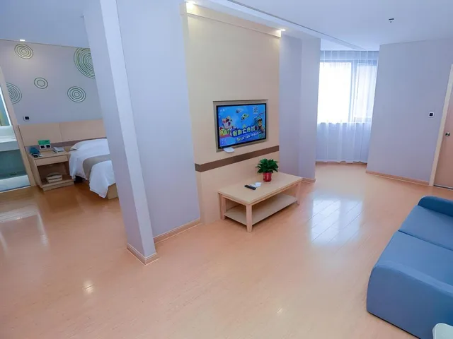 جناح بزنس بسرير كينج، GreenTree Inn Chuzhou City Government Zijin Commercial City Select Hotel 1/2