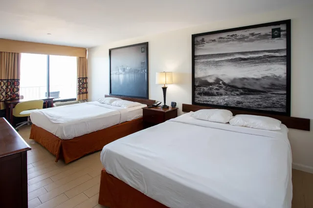 غرفة بسريرين كوين بإطلالة على المسبح، Aqua Vista Resort Hotel 1/1