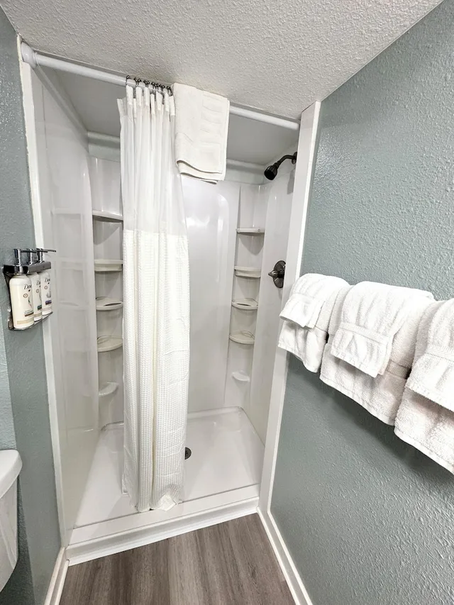 Family, Basement, Apartment, 2 Queen Beds، ANNIE OAKLEY MOTEL OAKLEY 3/3