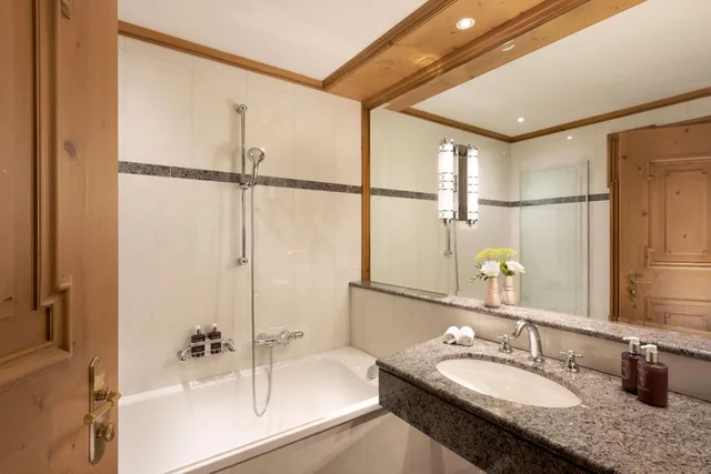 غرفة سوبيريور مفردة، Grand Hotel Kronenhof 4/8