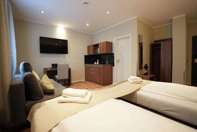 استوديو عائلي، Hotel Attache 1/1