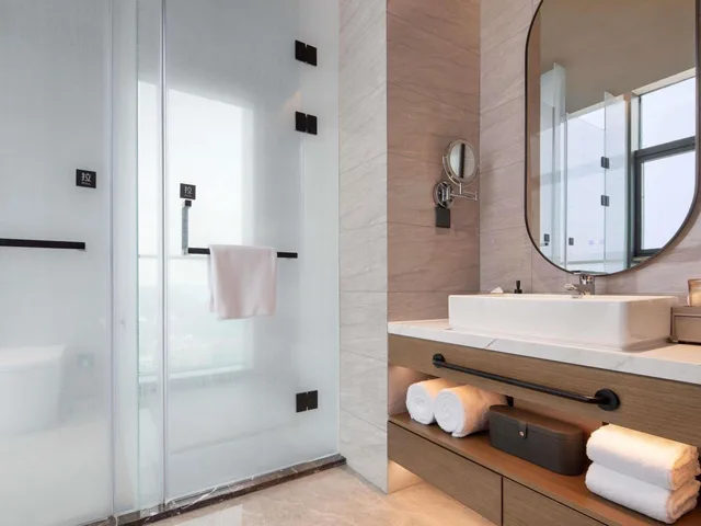 غرفة سوبيريور بسرير فردي، Novotel Lianyungang Haizhou 4/6