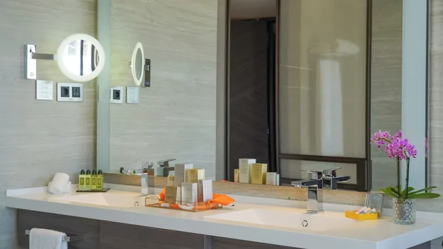 جناح ديلوكس بإطلالة على المدينة مفردة بسرير كينج، Vp Plaza Espana Design 7/8