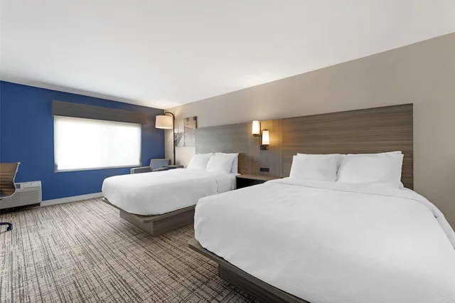 Standard, 2 Queen Beds, Best Western Plus Elgin - Chicago 1/10