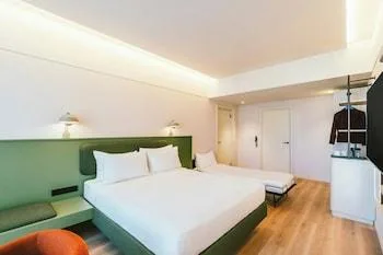 غرفة كومفورت ثلاثية بسرير فردي، The Social Hub Barcelona Poblenou 2/2