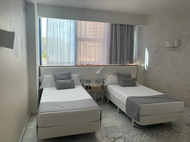 غرفة بسرير مزدوج أو سريرين منفصلين لذوي الإعاقة، Madeira Centro Hotel 3/10