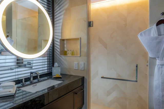 غرفة بسرير كينج، Hilton Guadalajara Midtown 7/9