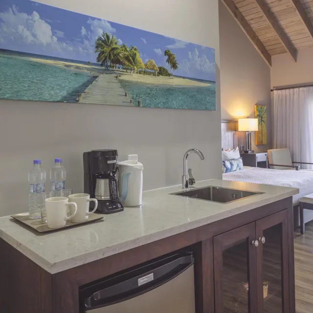 Beach Front، St. James’s Club Resort & Villas 7/7