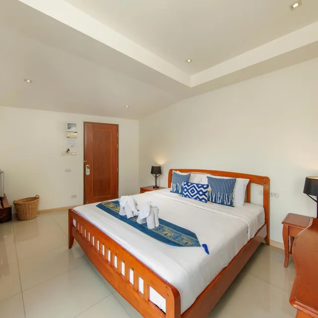 غرفة بسرير كينج بشرفة، Rendezvous Classic House 4/10