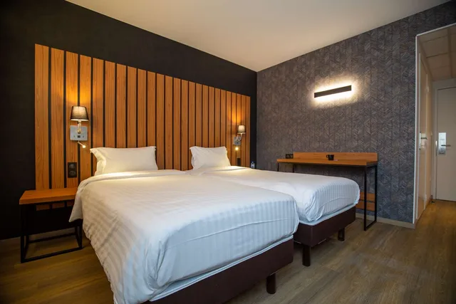 غرفة كومفورت بسريرين منفصلين، Best Western Cote des Sables Plouescat 5/8