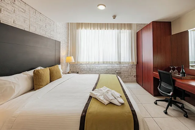 غرفة تنفيذية بسرير كينج، Adriatika Hotel Boutique 1/8