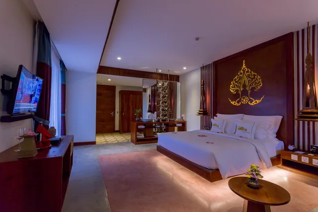 Courtyard, Suite, King Bed, Golden Temple Boutique 4/10