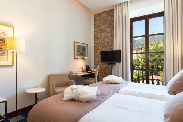 غرفة بسرير مزدوج أو سريرين منفصلين، Gran Hotel Soller 4/10